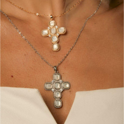 COLAR CRUCIFIXO MADREPÉROLA RÓDIO