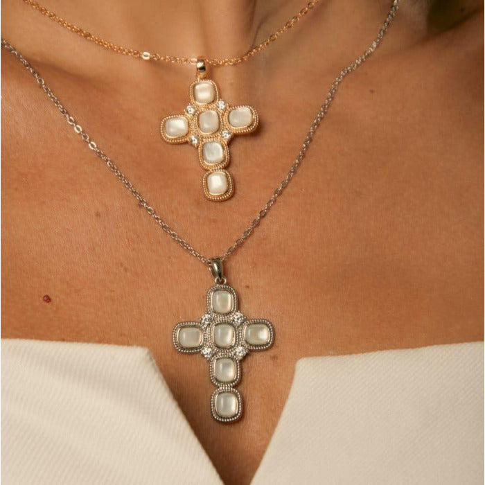 COLAR CRUCIFIXO MADREPÉROLA DOURADO