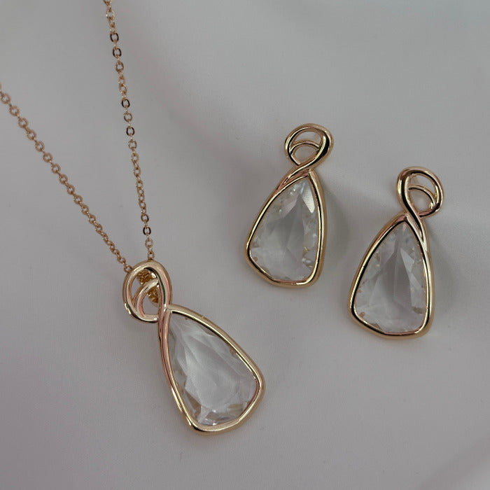 BRINCO NILAN CRISTAL DOURADO