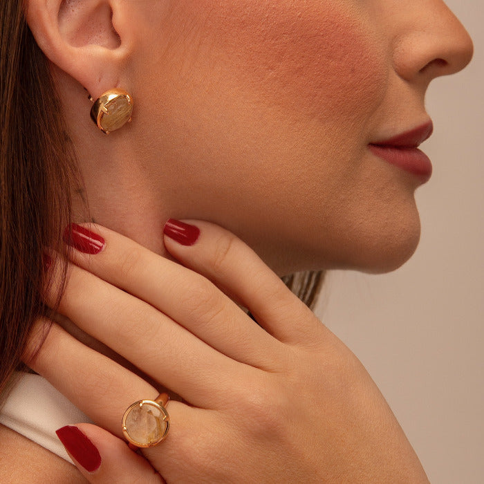 BRINCO LICYIN REDONDO COM PEDRA NATURAL NUDE