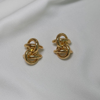 Brinco elos bold dourado
