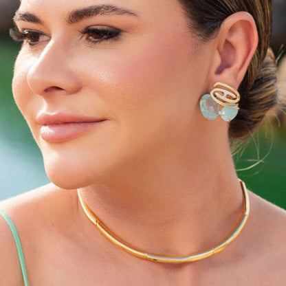 Brinco Dourado com Pedras Fusion Turquesa